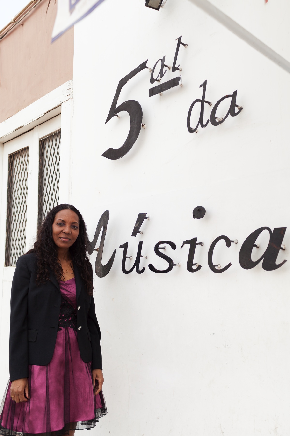 Àlia dos Santos – Quintal da Música: Uma referência na restauração e na cultura